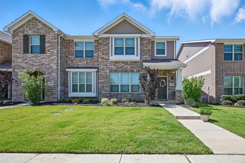 2409 Davenport Dr, Denton, TX, 76207-1738 | Card Image