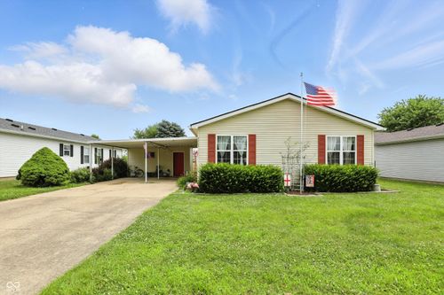 3263 Eastpointe Dr, Franklin, IN, 46131-9827 | Card Image
