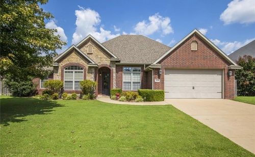 4504 W Putting Green Dr, Fayetteville, AR, 72704-7531 | Card Image