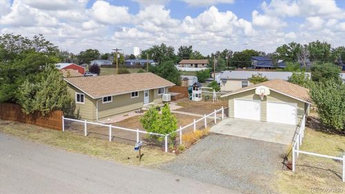 279 E 5th Ave, Byers, CO, 80103-9806 | Card Image