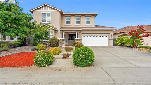2133 Demetrius Way, Roseville, CA, 95661-3226 | Card Image
