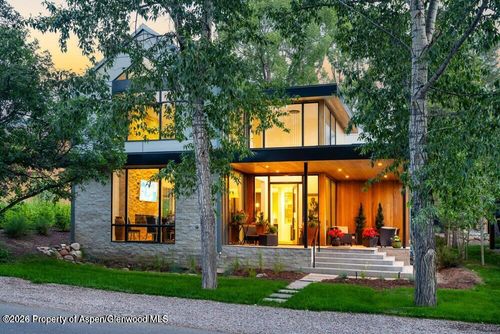 813 W Smuggler St, Aspen, CO, 81611 | Card Image