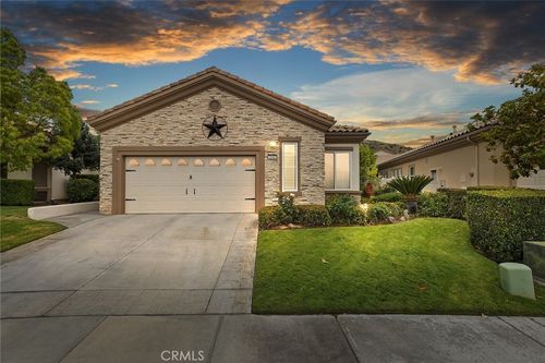 5998 Indian Canyon Dr, Banning, CA, 92220-7520 | Card Image