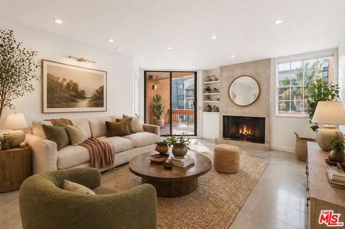 102-740 N Kings Rd, West Hollywood, CA, 90069-5473 | Card Image