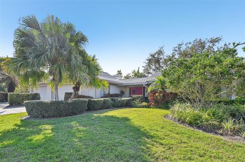 28-3880 Wilshire Cir, SARASOTA, FL, 34238-2559 | Card Image