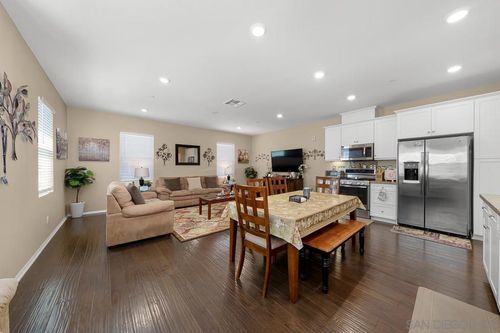 unit-6-1515 Crown Ln, Chula Vista, CA, 91915-2676 | Card Image