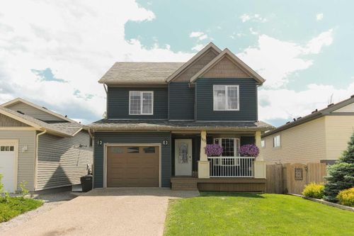 703 Northridge Avenue, Picture Butte, AB, T0K1V0 | Card Image