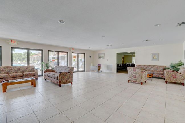 APT-914 - 4174 Inverrary Dr, Condo with 2 bedrooms, 2 bathrooms and null parking in Lauderhill FL | Image 38