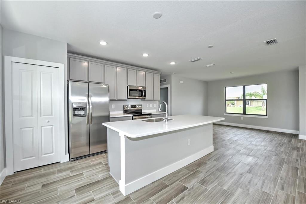 Residential in CAPE CORAL 5