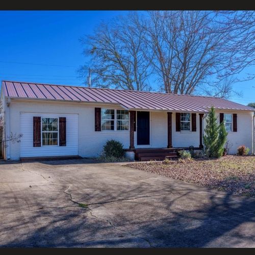1401 Burroughs Ave, Muscle Shoals, AL, 35661-2509 | Card Image
