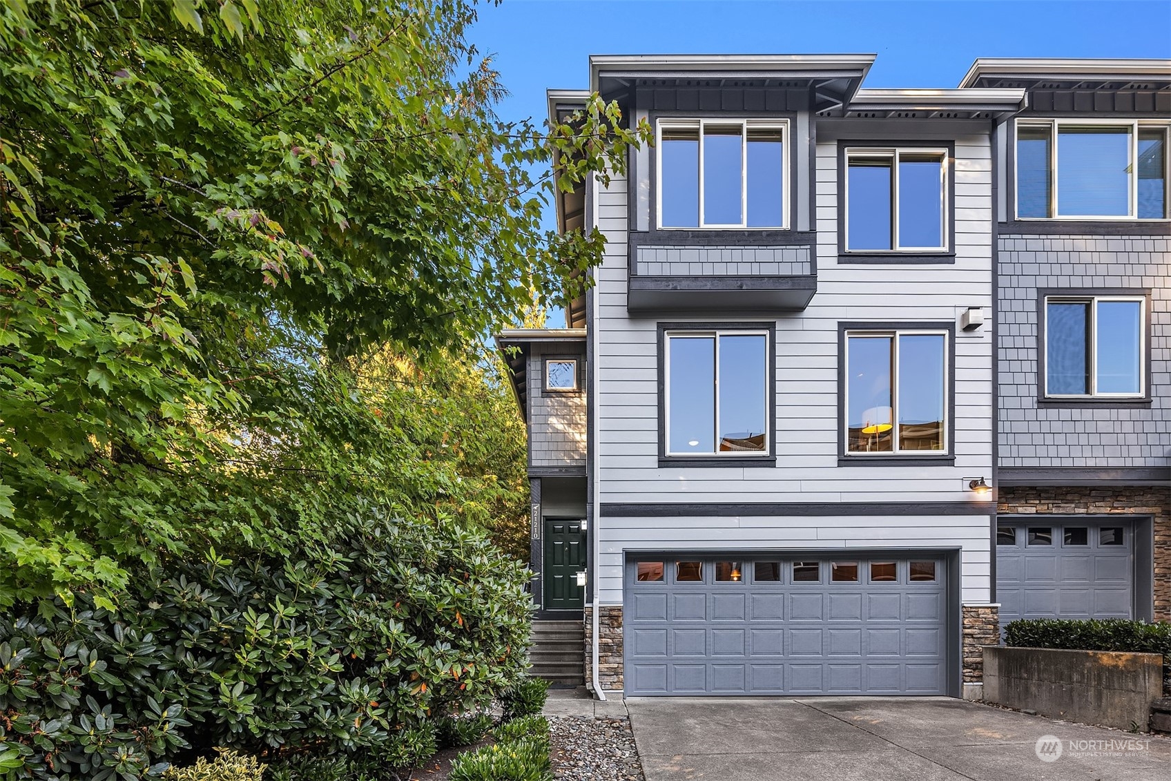 42nd Pl, Issaquah, WA 98029