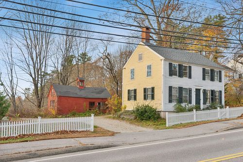 38 E Main Street, Yarmouth, ME, 04096 | Card Image