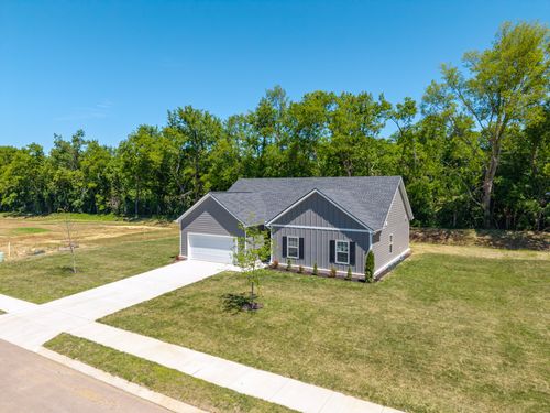 124 Centennial Ln, Columbia, TN, 38401-5454 | Card Image