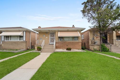 7307 Damen Ave, Chicago, IL, 60636-3720 | Card Image