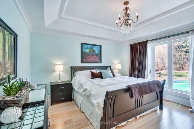 106 Cumming Crt, House other with 4 bedrooms, 3 bathrooms and 4 parking in Ancaster ON | Image 22