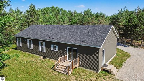3360 Starlight Trl, Kingsley, MI, 49649-8416 | Card Image
