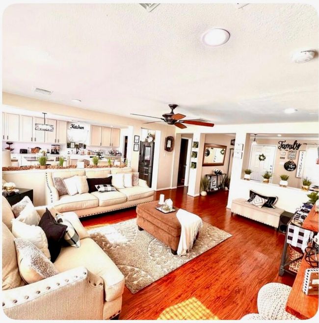 living room | Image 16