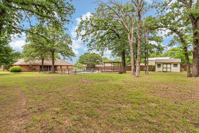124 Bent Tree Trl, House other with 3 bedrooms, 2 bathrooms and null parking in Burleson TX | Image 26