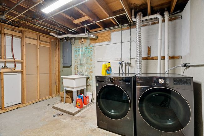 3642 Redbud Rd Ne, House other with 4 bedrooms, 2 bathrooms and null parking in Cedar Rapids IA | Image 34