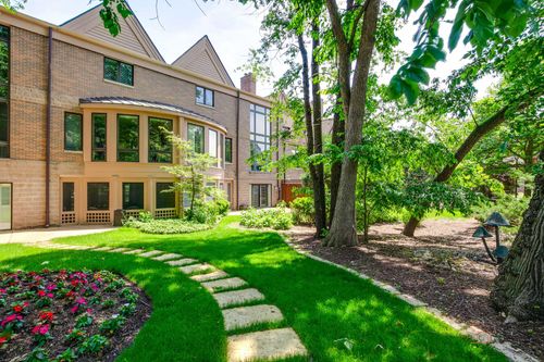 1302-1302 Hawthorne Ln, Hinsdale, IL, 60521-2956 | Card Image