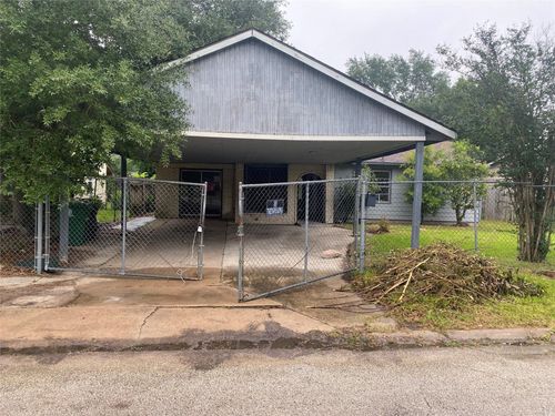 5719 Beldart Street, Houston, TX, 77033 | Card Image