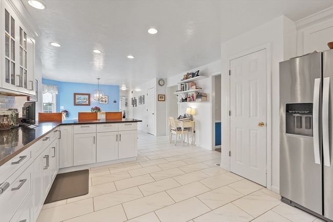 6 Wood St, House other with 4 bedrooms, 3 bathrooms and 5 parking in Upton MA | Image 24