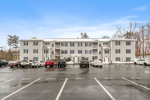 98-4 Crestview Circle, Londonderry, NH, 03053 | Card Image