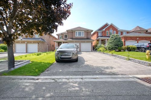 71 Song Bird Dr, Markham, ON, L3S3T9 | Card Image