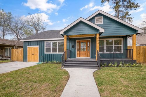 403 Moody St, Houston, TX, 77009-2745 | Card Image