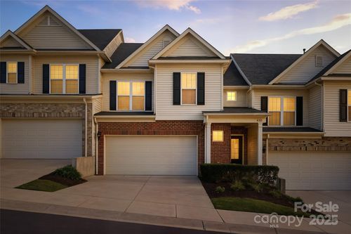 2541 Royal York Ave, Charlotte, NC, 28210-3024 | Card Image