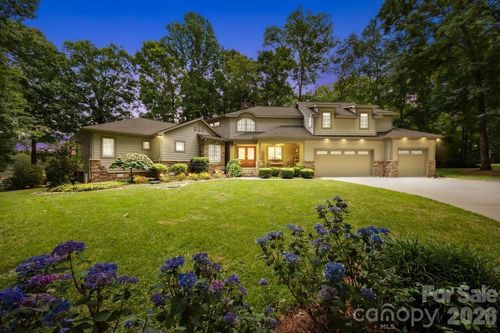 165 Woodstream Cir, Mooresville, NC, 28117-7498 | Card Image