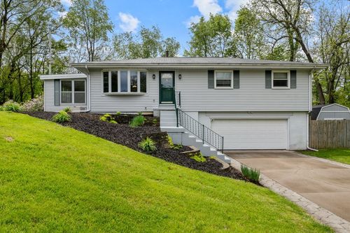 2234 Oakwood Ct, East Moline, IL, 61244-9632 | Card Image