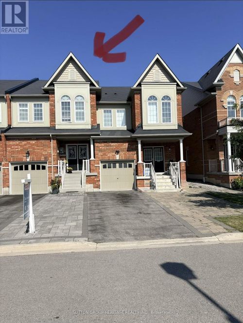 15 Clarinet Lane, Stouffville, ON, L4A4N8 | Card Image