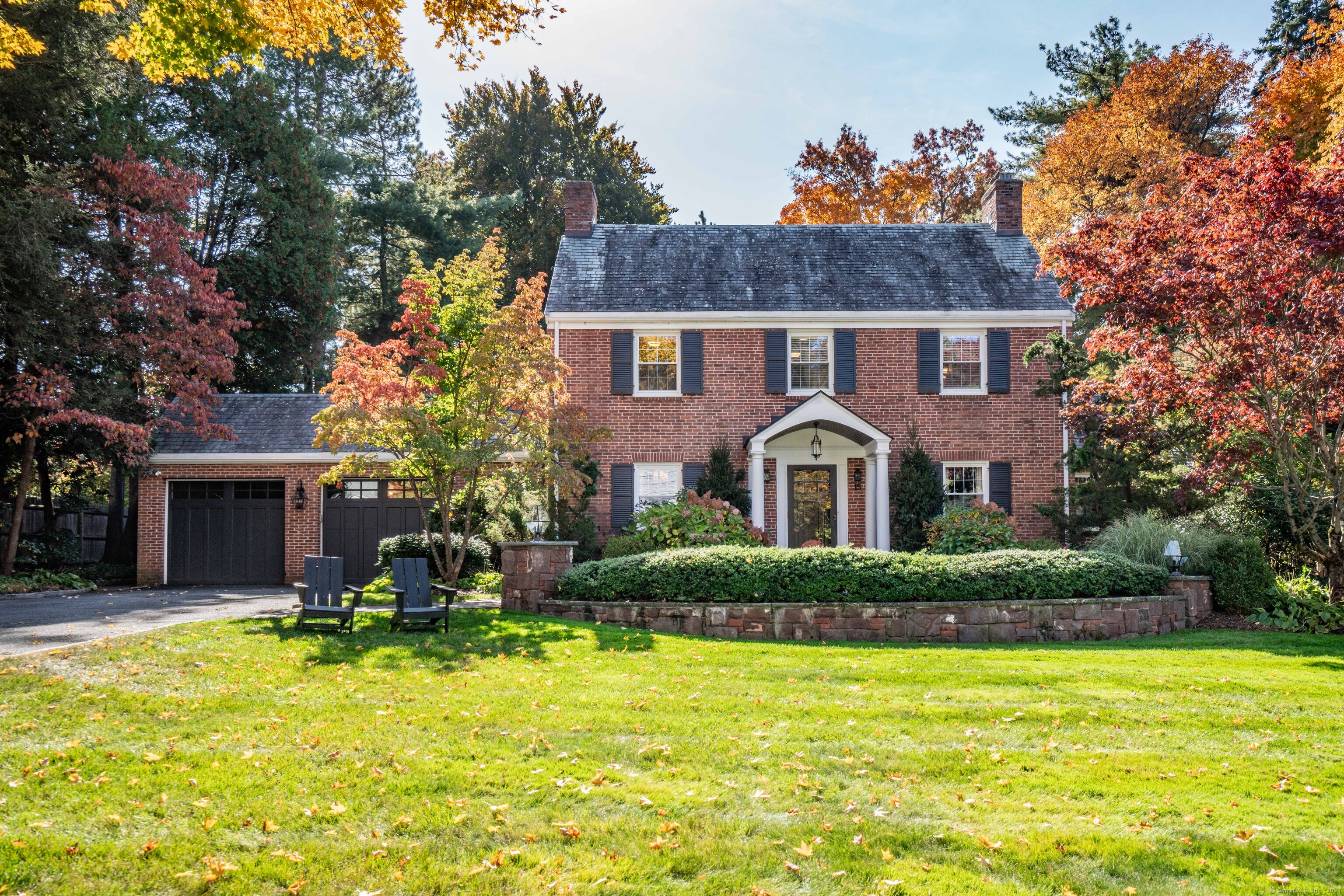 15 Mountain View Drive, For Sale in West Hartford Zoocasa