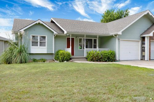 929 Connecticut Drive, Manhattan, KS, 66502 | Card Image