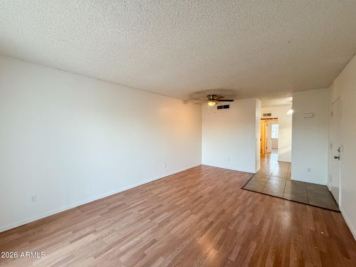 apt-203-2833 E Kathleen Road, Phoenix, AZ, 85032 | Card Image