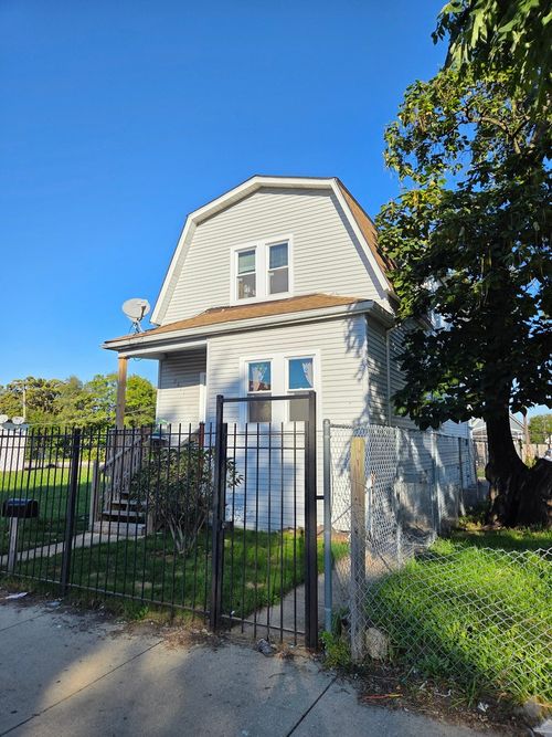 7411 S Racine Ave, Chicago, IL, 60636-4113 | Card Image