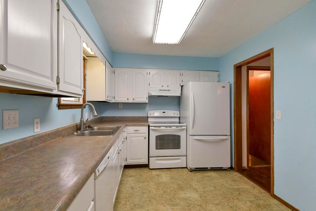 Kitchen | Image 14