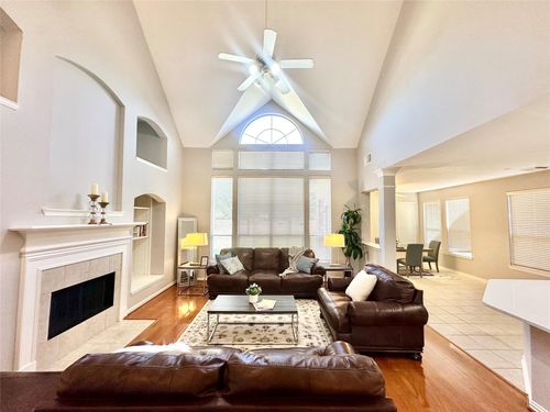 5439 Emerald Pointe Ln, Sugar Land, TX, 77479-4269 | Card Image