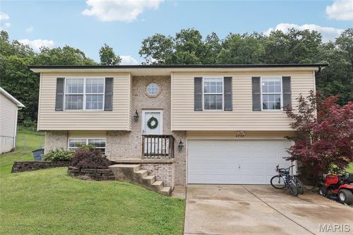 4732 Land Rush Dr, House Springs, MO, 63051-2578 | Card Image