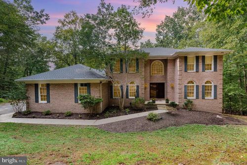 2736 Paper Mill Rd, Phoenix, MD, 21131-1322 | Card Image