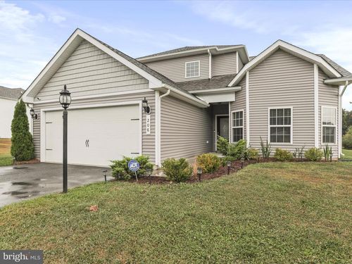 208 Rappahannock Run, FALLING WATERS, WV, 25419-1679 | Card Image