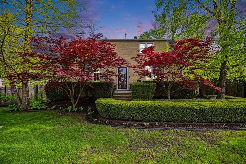6433 W 82nd Street, Burbank, IL, 60459 | Card Image