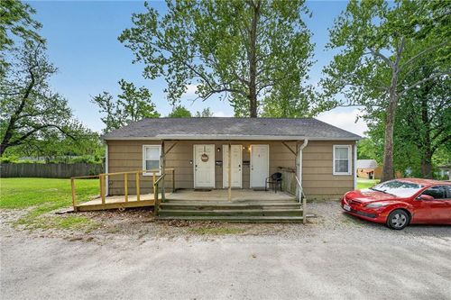 1921 Ash Ave, Independence, MO, 64052-2069 | Card Image
