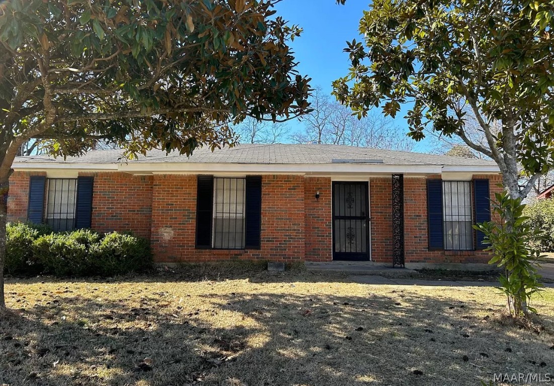 Chartres Ln, Montgomery, AL 36116