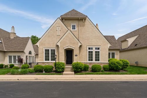 9785 Kingston Cir, Powell, OH, 43065-7369 | Card Image