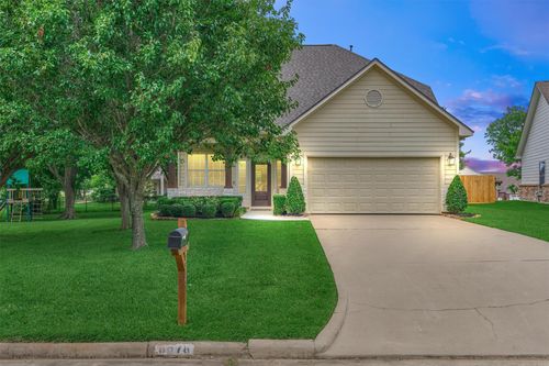 6978 Gentle Breeze Dr, Willis, TX, 77318-9179 | Card Image