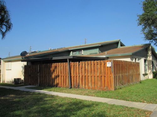 1065 Manor Dr, Palm Springs, FL, 33461-2948 | Card Image