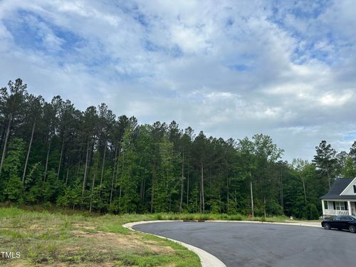 580 Lambert Ln, Fuquay-Varina, NC, 27526-3277 | Card Image
