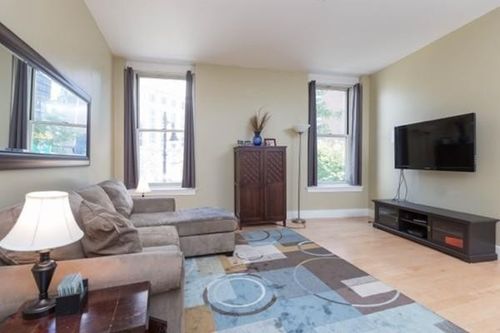 l211-70 Lincoln St, Boston, MA, 02111-2610 | Card Image